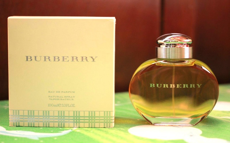 Review nước hoa Burberry Classic hương thơm nồng nàn đầy nữ tính