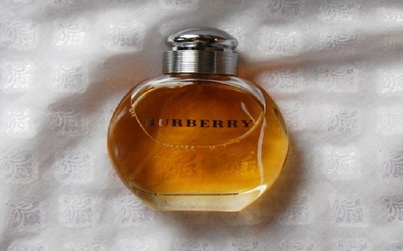 Review nước hoa Burberry Classic hương thơm nồng nàn đầy nữ tính