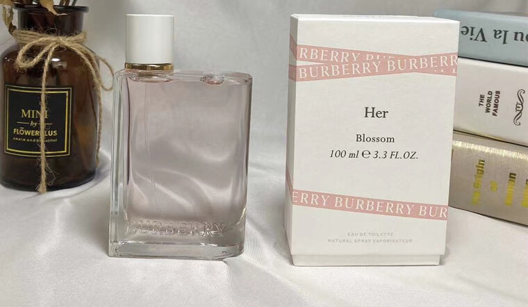 Review nước hoa Burberry Her Blossom