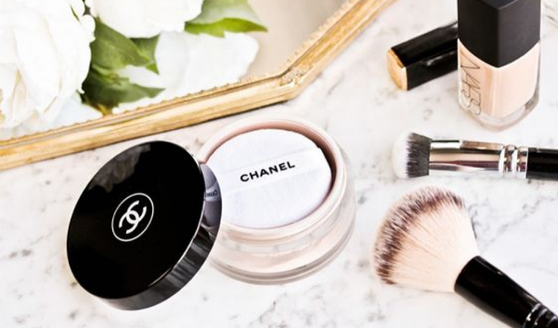 Phấn phủ bột Chanel Natural Finish Loose Powder mịn màng sáng da tự nhiên  tone 20