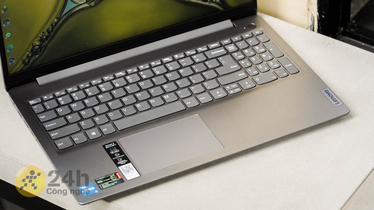 Thiết kế bàn phím và bàn di chuột của Lenovo IdeaPad 3