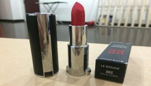 Review son Givenchy 305 Rouge Egerie - tông đỏ san hô đẹp sang chảnh