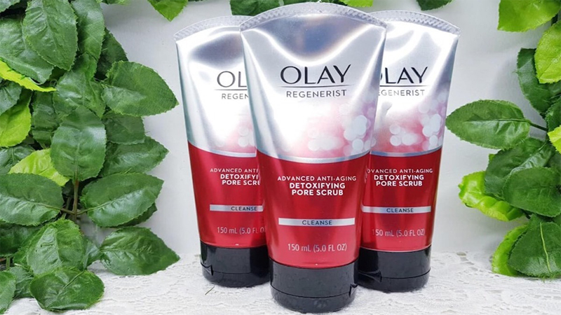 Sữa rửa mặt Olay