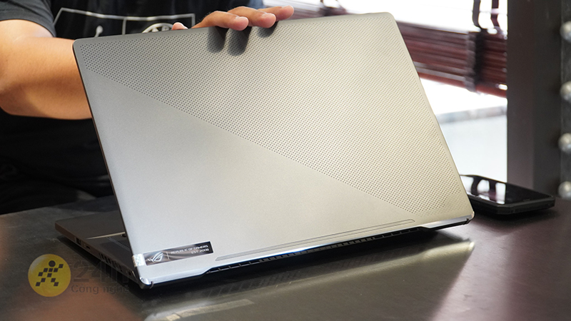 ASUS ROG Zephyrus G15 (2021) quả là một mẫu laptop gaming rất đáng để lựa chọn.