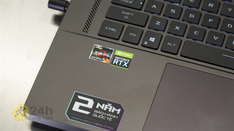 ROG Zephyrus G15 (2021) được trang bị cấu hình mạnh mẽ.