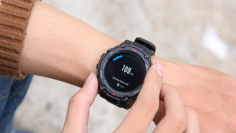 Trên tay Huami Amazfit T-Rex Trên tay Huami Amazfit T-Rex