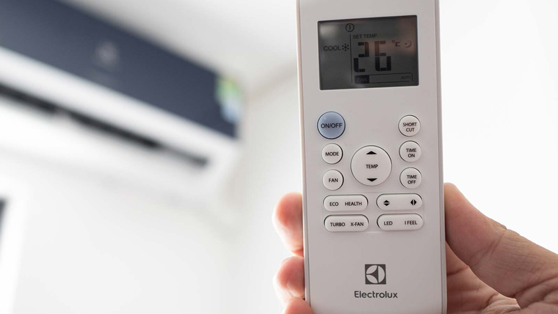Các nút chức năng trên remote máy lạnh Electrolux