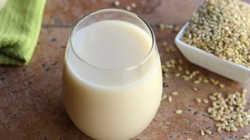 Gọi sữa về khi bị mất sữa bằng nước gạo