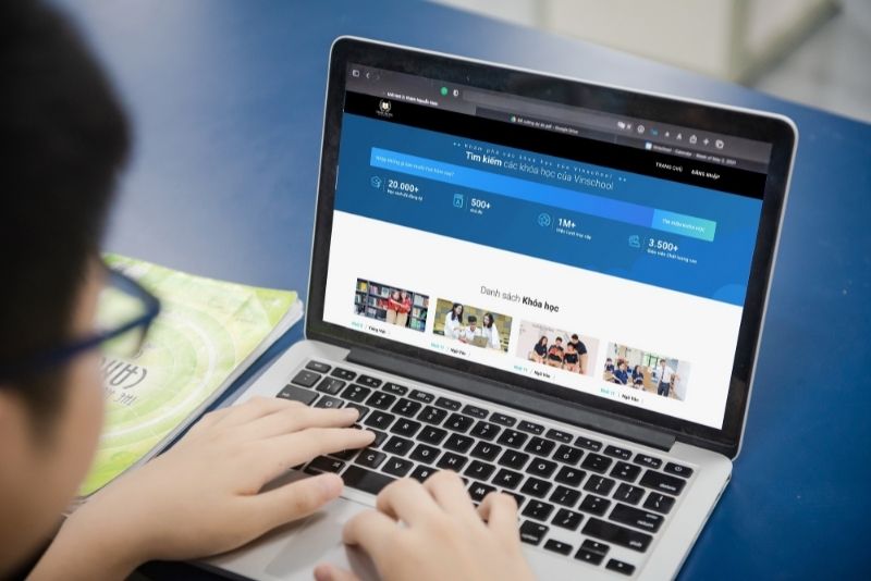 ''Ngân hàng'' hơn 500 lớp học trực tuyến cho học sinh của Vinschool