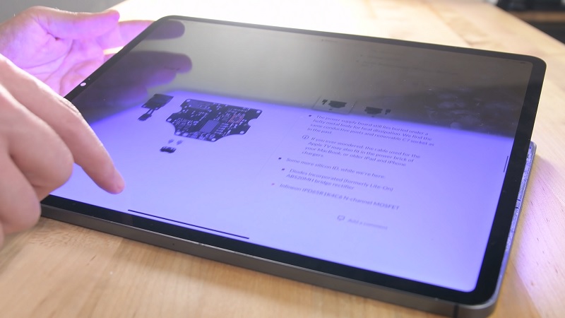 Cùng xem cách màn hình mini-LED hoạt động qua video mổ xẻ iPad Pro M1