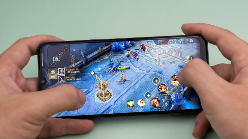 TOP 5 smartphone chiến game mượt mà có giá bán chưa tới 5 triệu đồng, nhanh tay mua một chiếc về giải trí mùa dịch nào