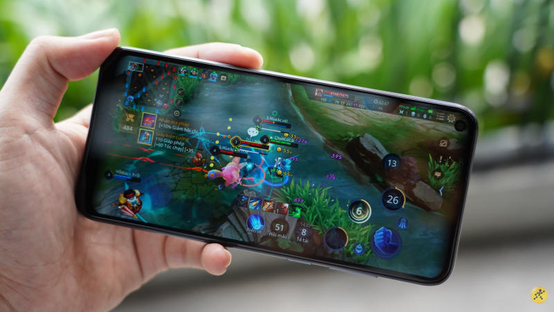 TOP 5 smartphone chiến game mượt mà có giá bán chưa tới 5 triệu đồng, nhanh tay mua một chiếc về giải trí mùa dịch nào