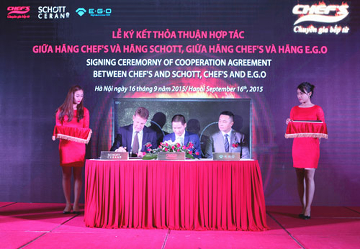 Chef's ký hợp đồng hợp tác toàn diện với hai tập đoàn công nghệ lớn nhất thế giới hãng sản xuất linh kiện E.G.O và hãng sản xuất kính Schott Ceran