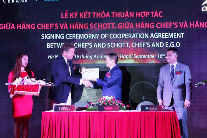 Lễ ký kết thỏa thuận hợp tác giữa hãng CHEF'S và hãng SCHOTT và E.G.O