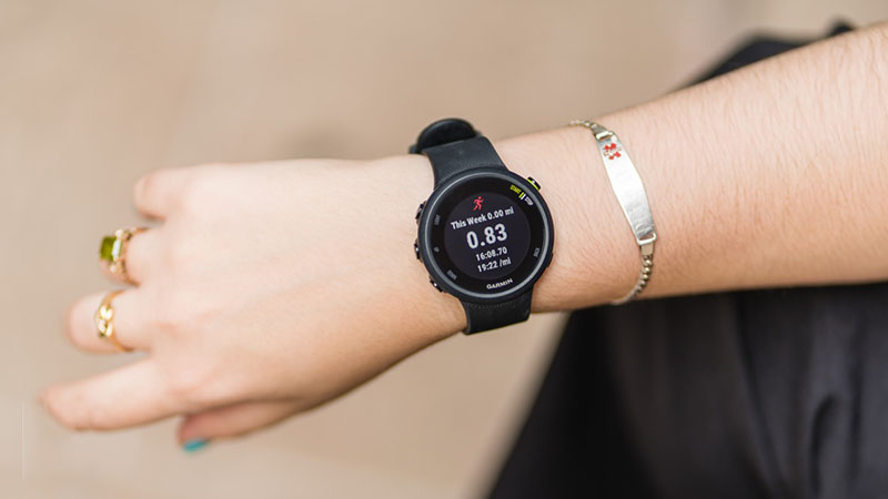 Đồng hồ thông minh Garmin Forerunner 45 dây silicone đen