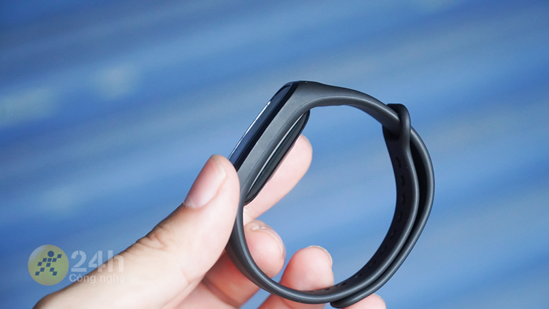 Dây màu đen của OPPO Band.