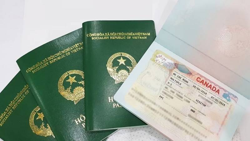 Passport xin được visa Canada