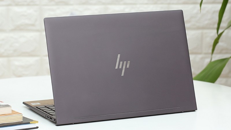 HP Envy 13 aq1057TX i7 10510U (8XS68PA) 