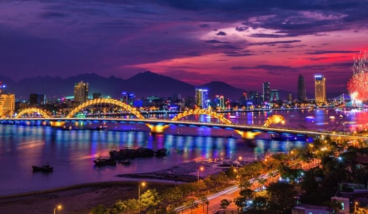 10 địa điểm du lịch Đà Nẵng về đêm khiến bạn mê mẩn quên lối về