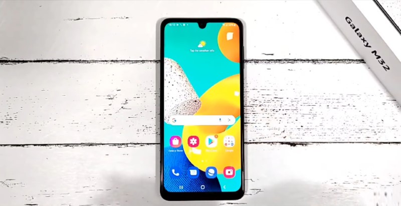 Galaxy M32 trong video đập hộp