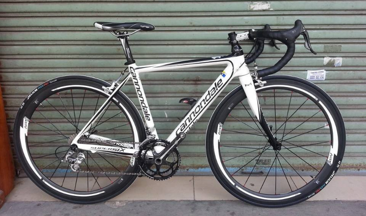 Xe đạp đua Cannondale