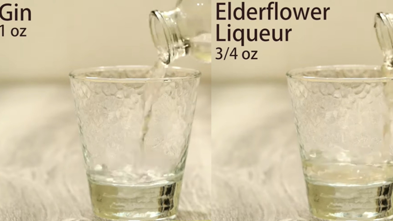 Bước 1 Cho rượu gin, Elderflower Liqueur vào ly.