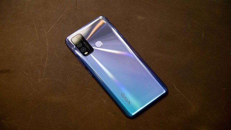 Vivo Y50 màu sắc lung linh