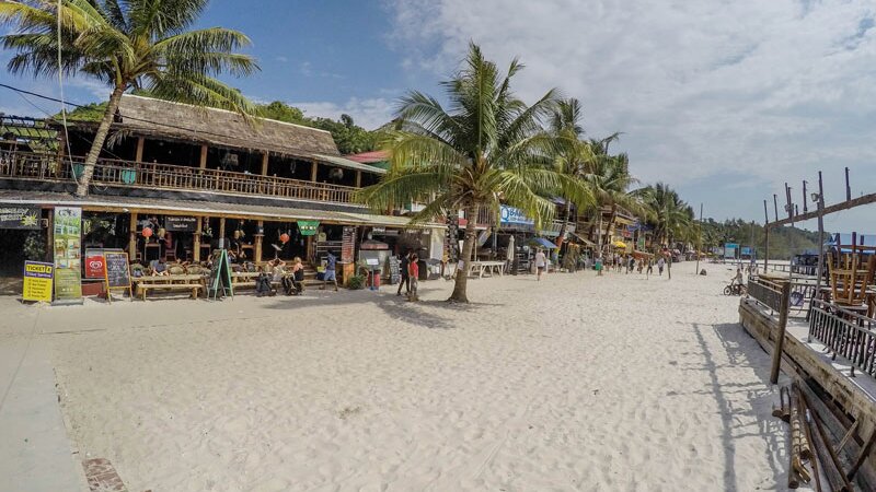 Kinh nghiệm du lịch Koh Rong – con đường nhộn nhịp nhất Koh Toch