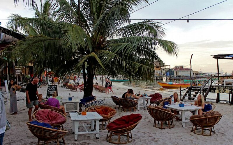 Nhà hàng ở Koh Rong