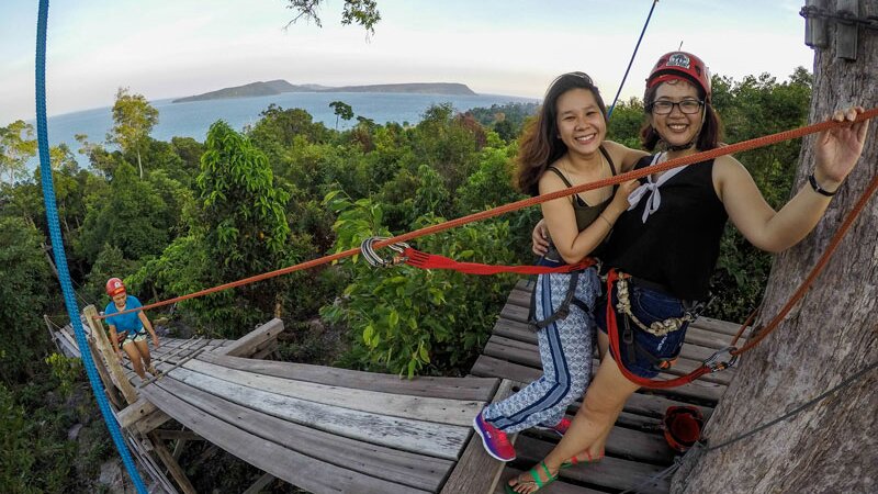 Trò đu dây mạo hiểm ở Koh Rong