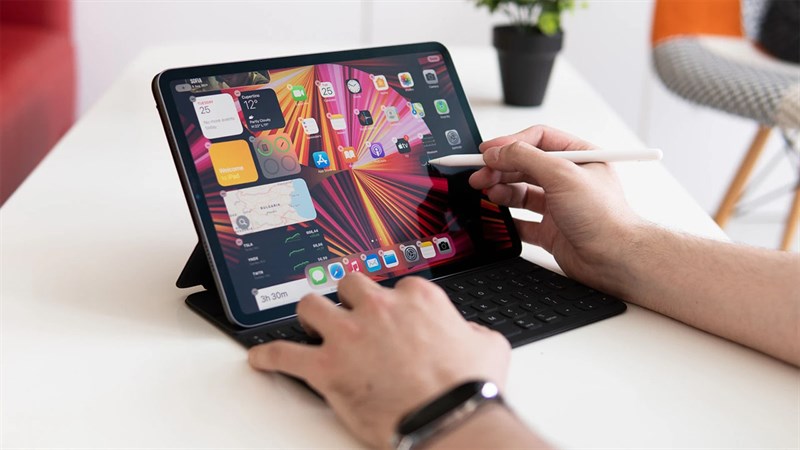 iPad Pro M1 (2021) giảm sốc tiền triệu, hiệu năng cực mạnh xài bao đã iPad Pro M1 (2021) giảm sốc tiền triệu, hiệu năng cực mạnh xài bao đã