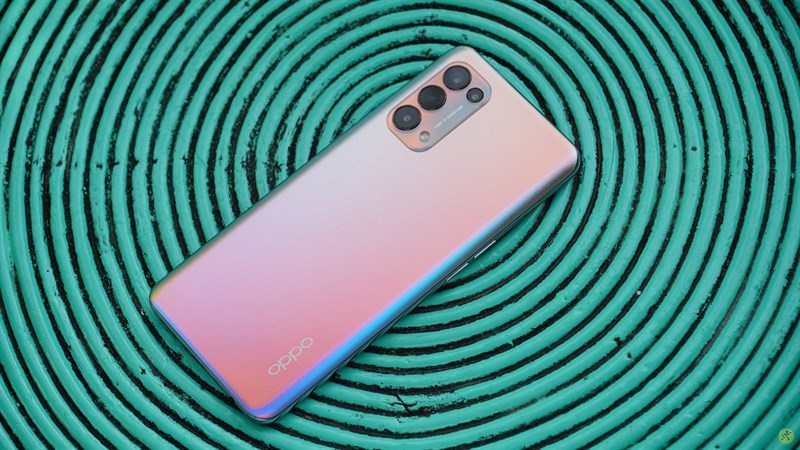 OPPO Reno5 thiết kế