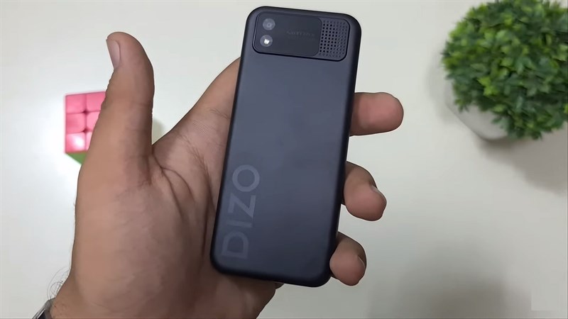 Điện thoại phổ thông DIZO Star 300 của Realme rò rỉ trong video đập hộp