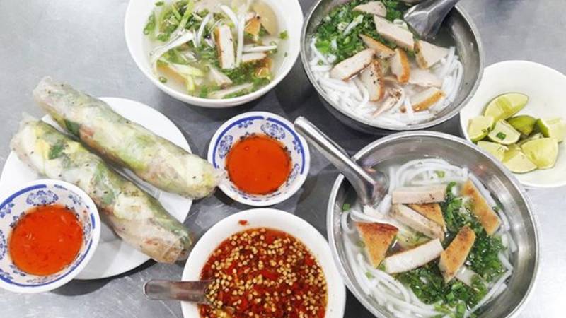 Bánh canh tại quán Phan Rang Tháp Chàm