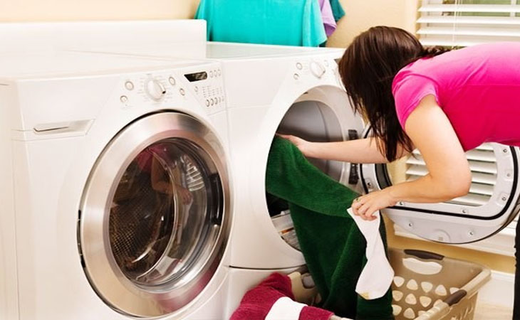 Ai nên mua máy sấy quần áo Aqua?