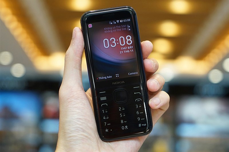 Điện thoại Nokia 8000 4G Điện thoại Nokia 8000 4G