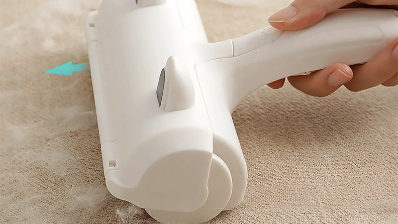 Cây lăn lông tĩnh điện không cần sạc pin giúp tiết kiệm chi phí
