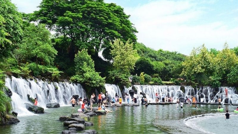 Khu du lịch Suối Mơ là một trong những khu vui chơi nổi tiếng Đồng Nai