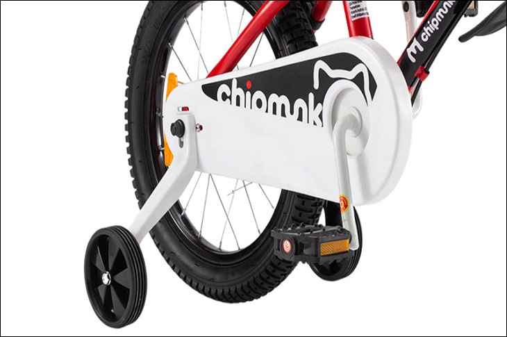 Xe đạp trẻ em Chipmunk CM18-1 18 inch có 2 bánh phụ đi kèm tiện lợi 