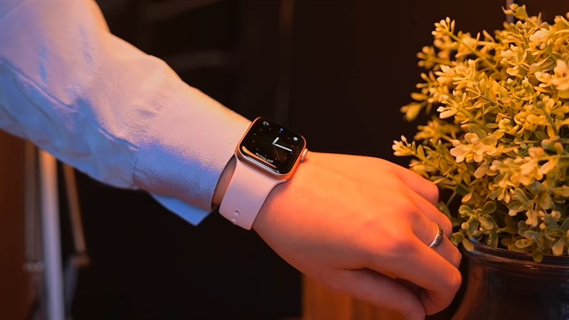  Apple Watch SE 