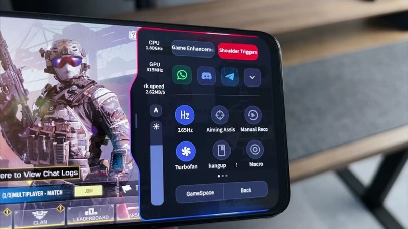 Chế độ chơi game cung cấp nhiều tùy chỉnh hệ thống đơn giản và tiện lợi.