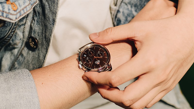 Đồng hồ thời trang giảm giá