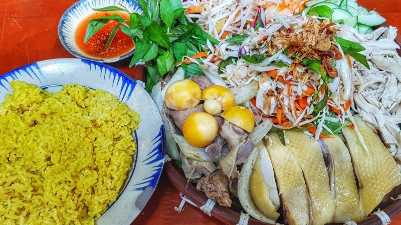 Top 4 places to enjoy Phu Yen specialties in Saigon