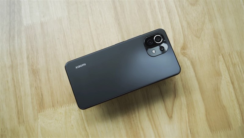 Xiaomi Mi 11 Lite 5G - sự lựa chọn hoàn hảo cho ai thích smartphone mỏng nhẹ. (Nguồn: Gizmochina). Xiaomi Mi 11 Lite 5G - sự lựa chọn hoàn hảo cho ai thích smartphone mỏng nhẹ. (Nguồn: Gizmochina).