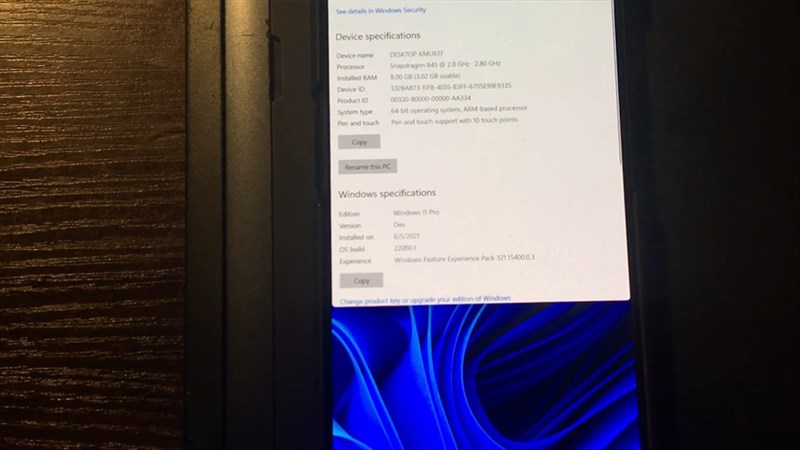 OnePlus 6T chạy thành công Windows 11