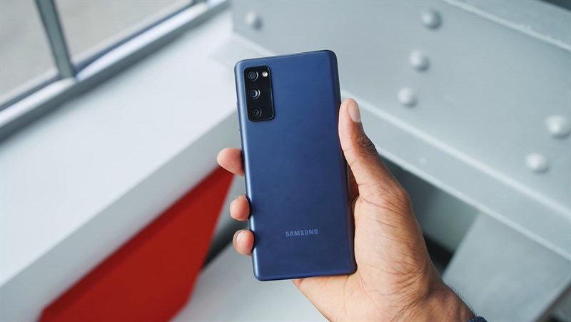 Điện thoại Samsung Galaxy S20 FE