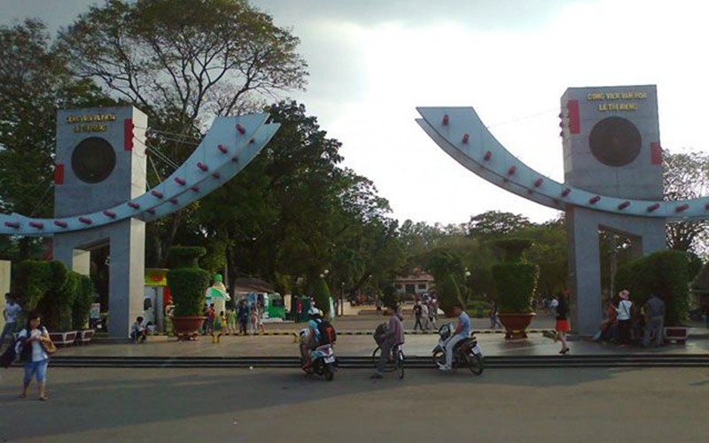 Công viên Lê Thị Riêng
