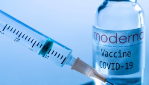 Một người tiêm vaccine Covid-19 của 2 hãng khác nhau được không?