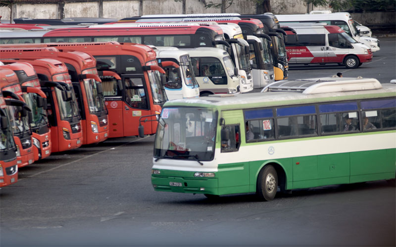 Bạn có thể đến Phong Nha Kẻ Bàng bằng xe buýt, xe khách