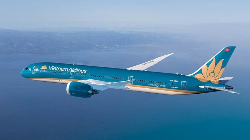 Di chuyển bằng máy bay Vietnam Airlines